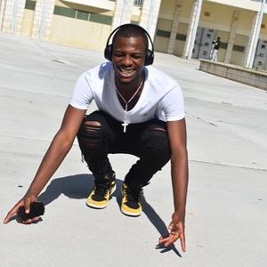 Meet your Posher, Tray